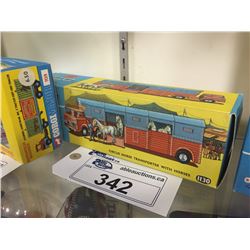 CORGI CHIPPERFIELDS CIRCUS HORSE TRANSPORTER NO. 1130 ORIGINAL BOX, COMPLETE IN HIGH GRADE