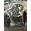 Image 2 : LOT OF 3 BAGS CONTAINING NEW IN THE BOX TOYS AND ACTION FIGURES