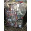 Image 2 : LOT OF 3 BAGS CONTAINING NEW IN THE BOX TOYS AND ACTION FIGURES