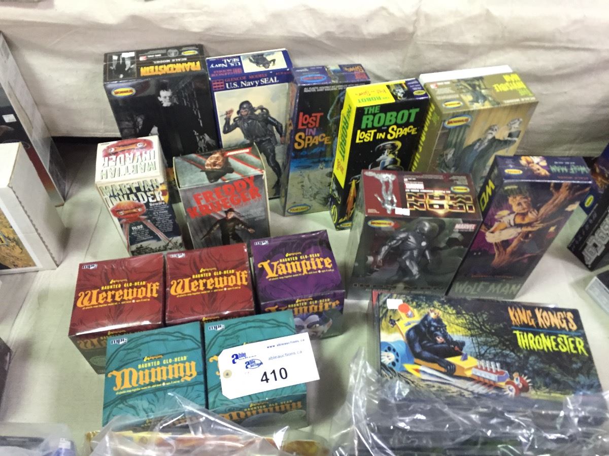 Boxed Actionfigures COLLECTION OF NEW IN BOX ACTION FIGURES, MODELS & TOYS - Able Auctions