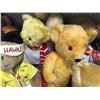 Image 2 : COLLECTION OF VINTAGE TO NEWER COLLECTABLE STUFFED ANIMALS