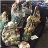 Image 2 : LOT OF MODERN, SIGNED CHINESE CERAMICS