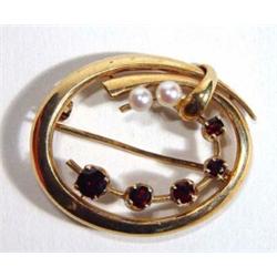 9ct gold brooch set with pearls and garnets…