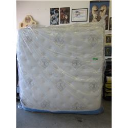 New - King size Sealy pillow top mattress