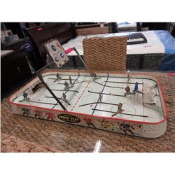1960's Table top hockey game