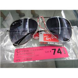 New - Ray-Ban aviator style sunglasses