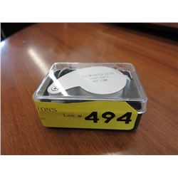 New - Illuminated jeweler's loupe