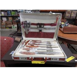 Knife set in case - gently used