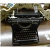 Image 1 : Underwood Typewriter