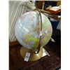 Image 1 : World Globe