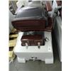 Image 1 : Episode Massaging Pedicure Chair