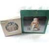 Image 1 : LOT 2 HOLIDAY DECOR FIGURE & HOUSE