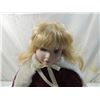 Image 2 : WINTER CLOAK PORCELAIN DOLL