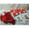 Image 2 : BOX LOT CHRISTMAS STOCKINGS