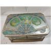 Image 2 : VINTAGE ARTSTYLE CHOCOLATES TIN