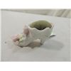 Image 2 : PORCELAIN BAROQUE SHOE PIN CUSHION