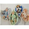 Image 2 : LOT 4 ASHTON DRAKE BASKET BLESSINGS DOLLS