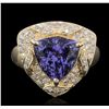 Image 1 : 14KT Yellow Gold 4.47ct Tanzanite and Diamond Ring