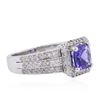 Image 2 : 14KT White Gold 1.33ct Tanzanite and Diamond Ring