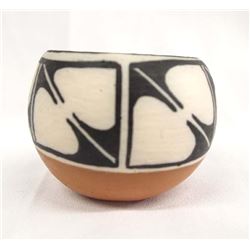 Traditional Santo Domingo Pottery Jar