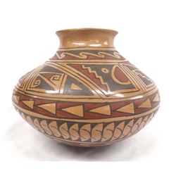 Mata Ortiz Stylized Parrot & Feather Jar, Gonzalez