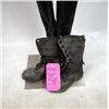 Image 4 : Falling Skies Season 5 Margaret (Sarah Carter)  Movie Costumes