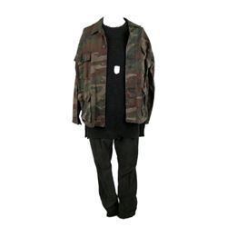 Falling Skies Captain Weaver (Will Patton) Screen Worn Movie Costumes