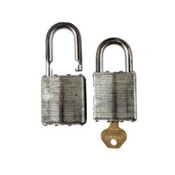 Falling Skies Season 5 Master padlocks Movie Props