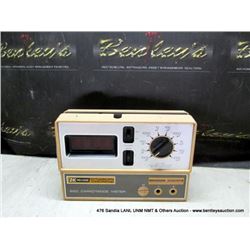 BK 820 CAPACITANCE METER