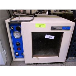 VWR 1410 OVEN (print sequence:) I-132