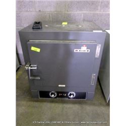 BLUE M ELECTRIC COMPANY OVEN (print sequence:) I-108