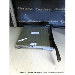 STUDIO PAPER CUTTER