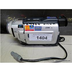 SONY DCR-TRV 17 CAMERA