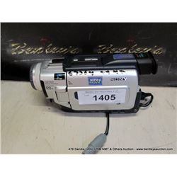 SONY DCR-TRV 17 CAMERA