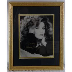 PRISCILLA PRESLEY AUTOGRAPHED 8X10 B/W PHOTO - FRAME/MATTE 12X15