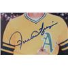 Image 2 : ROLLIE FINGERS AUTOGRAPHED 8 X 10 WITH STATISTICS LIMITED EDITION - Framed