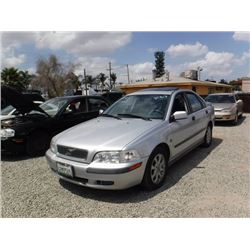 01 Volvo S40 4dr Sedan - T - `DRIVE