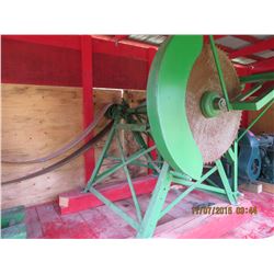 4 hp stover engine with saw mandrel