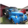 Image 2 : 1943 Dodge blue 2 ton truck