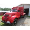 Image 2 : 1939 Fargo red Truck  2 ton