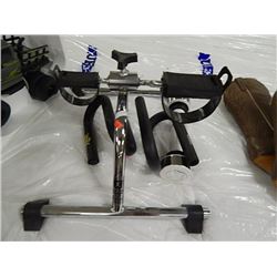 LOT OF EXERCISE EQUIPMENT - 4PC