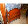 Image 1 : SINGLE MAPLE HEAD BOARD AND FOOT BOARD