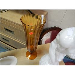 VINTAGE AMBER GLASS VASE