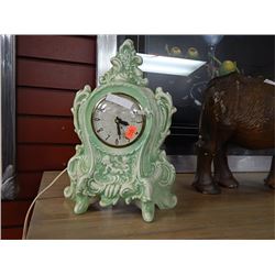 VICTORIAN DESIGN MANTLE CLOCK