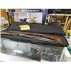 Image 1 : HARD SIDED GUN CASE - HOLDS UP TO 3 RIFLES