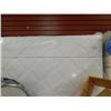Image 1 : QUEEN MATTRESS - MEMORY FOAM - REALLY THICK"mirror
