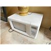 Image 1 : MICROWAVE