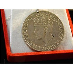 NECKLACE - STERLING SILVER WAR MEDAL ON CHAIN - 28.50GM (80% SILVER) - RETAIL APPROX... $70