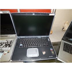 HP LAPTOP - CONDITION UNKNOWN- NO CORDS