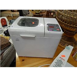 BREAD MAKER